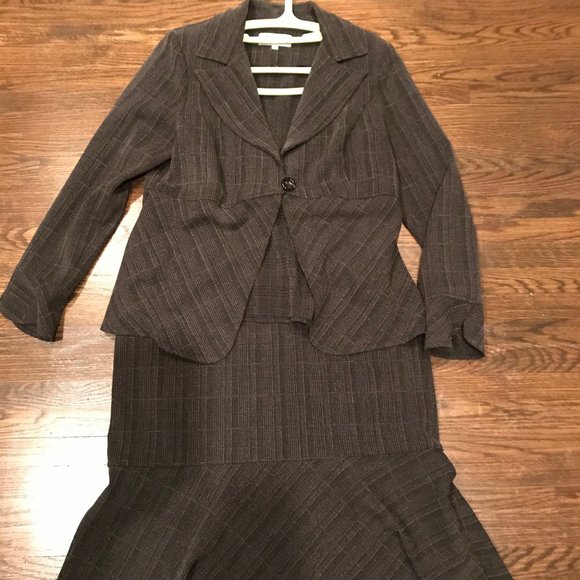 Maternity and Post-partum (breast-feeding) - Picture 5 of 11